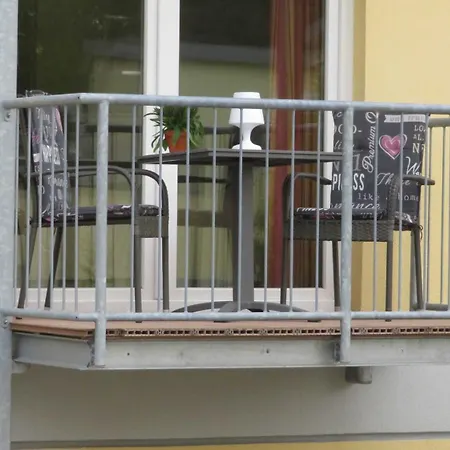 Kuestenwald - Ferienzimmer Fledermaus 1 6 * Muritz